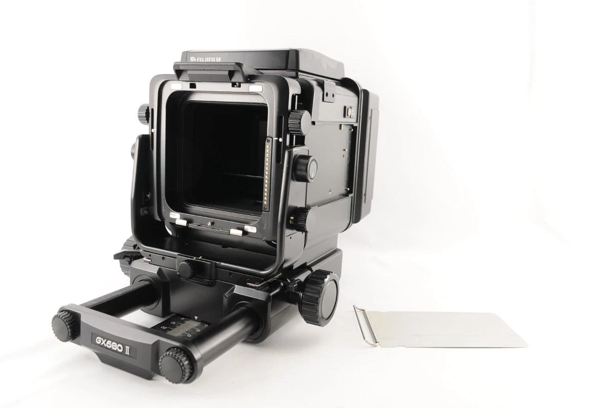 フジフイルム GX680 lll S ボディ フイルムバック付き フジフイルム GX680 lll S ボディ フイルムバック付き Camera Review