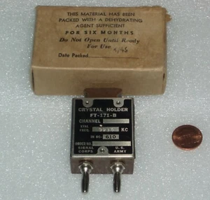 FT-171-B crystal 2.xxx MHz crystal holder US Army BRAND NEW NOS - Picture 1 of 6