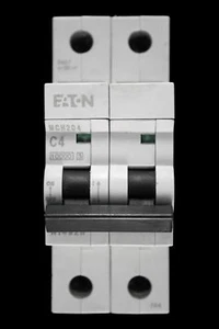 EATON 4 AMP CURVE C 10kA DOPPELPOLIGER MCB SCHUTZSCHALTER MCH204 - Bild 1 von 6
