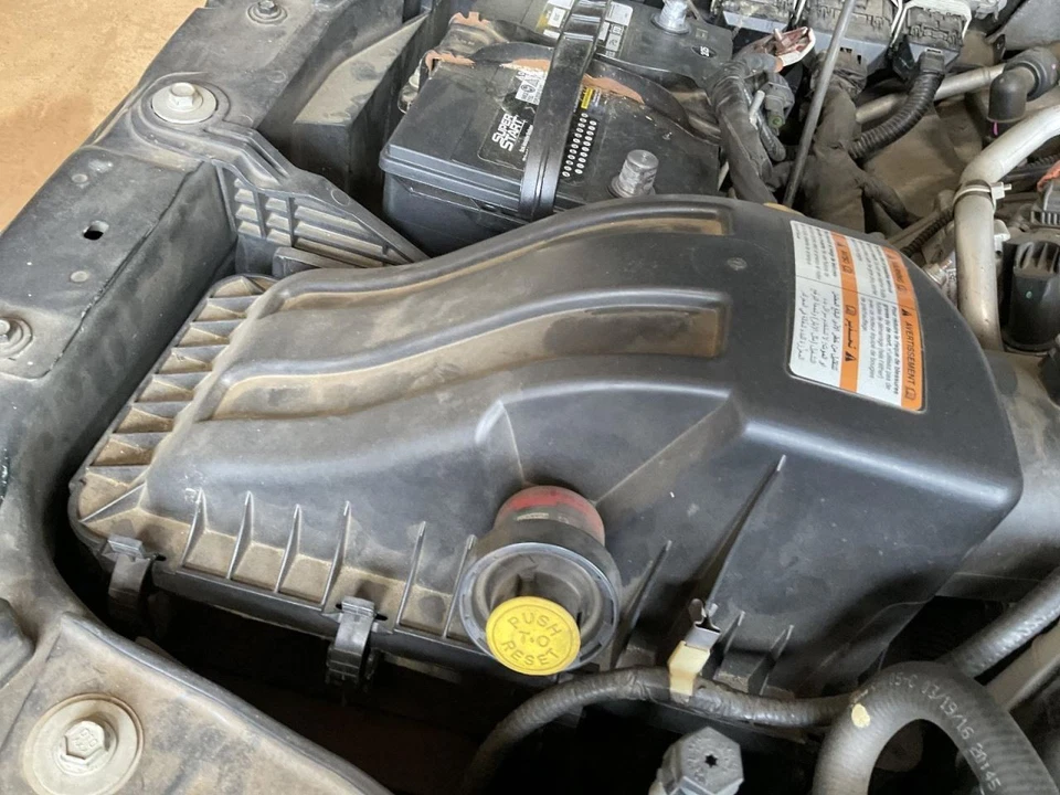 Air Cleaner 6.7L Diesel Fits 11-16 FORD F250SD PICKUP 4817748 Foto 1 de 1