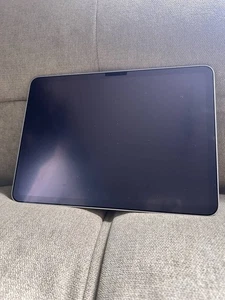 Condition iPad Air (6th Generation) 11 inch Starlight 128GB Wi Fi Model - Picture 1 of 3