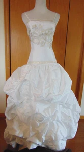 CALLISTA WHITE BRIDAL DRESS WEDDING GOWN SEQUIN GOLD SILVER BALLROOM~10 or small - Afbeelding 1 van 22