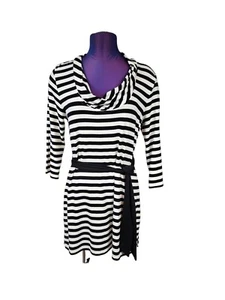 Top tunica a righe bianco e nero White House Black Market taglia media T20 - Foto 1 di 7