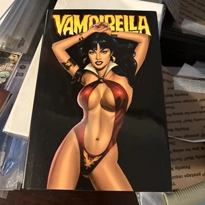 Vampirella Nowheresville Complete Harris Hardcover NM Mark Millar & Mike Mayhew - Picture 1 of 5
