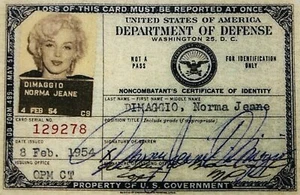 Tarjeta de identificación del Departamento de Defensa de Marilyn Monroe 1954 Guerra de Corea ¡ENVÍO GRATUITO Y POSTAL! - Imagen 1 de 12