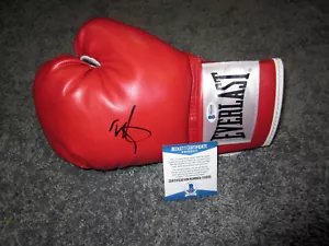 MARK WAHLBERG The Fighter SIGNED Autographed Everlast Boxing Glove w/ BAS COA - Picture 1 of 1