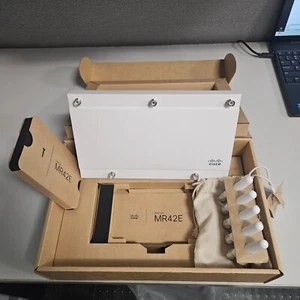 Cisco Meraki MR42E-HW Wireless Access Point Komplettset inkl. Antennen - DP - Bild 1 von 2