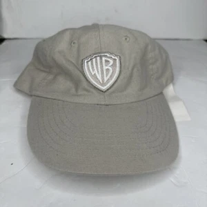 Cappello vintage Warner Bros Pictures crema cappello snapback fatto in USA film raro - Foto 1 di 2