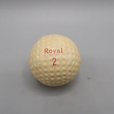 Pelota de golf Royal L/T 90 hoyuelos hexagonales de colección uno Foto 1 de 4