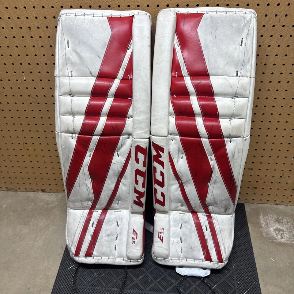 Almohadillas para piernas de portero de hockey CCM E 3.5 EFX 28+1 Junior M101JR GPE3.5 EFX JR Foto 1 de 4