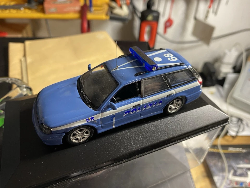 SUBARU LEGACY I Serie POLIZIA STRADALE MONTATO SCALA 1:43 - Immagine 1 di 4