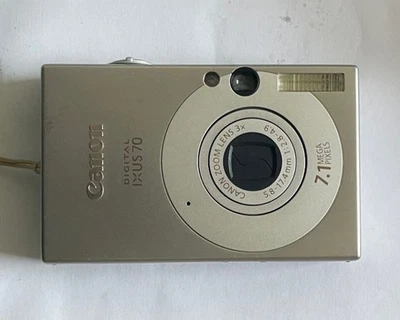 Canon IXUS 70 7,1MP Digitalkamera - Silber - Bild 1 von 2