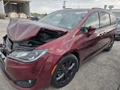 Guardabarros izquierdo conductor compatible con 20-23 VOYAGER 3599950 Foto 1 de 4