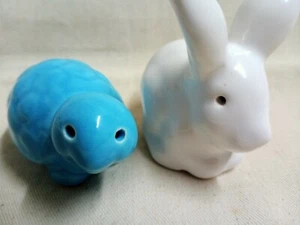 Pair Ceramic Rabbit Turtle Figurine Animal Put Salt Pepper Dining Decor Kitchen - Picture 1 of 10
