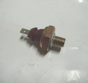 INTERRUTTORE BULBO PRESSIONE OLIO PER VOLKSWAGEN Golf-Jetta 74-> PASSAT - POLO - Picture 1 of 1