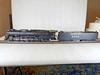 MTH #20-3056-1   SANTA FE   2-10-4    TEXAS STEAM ENGINE - Image 1 of 4