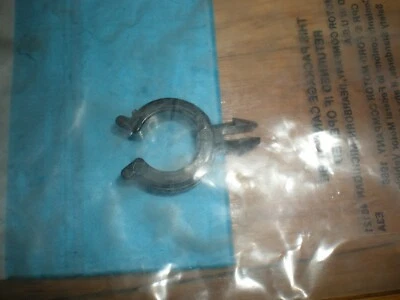 Nuevo de Lote Antiguo Ford L800 L900 1993-1997 manguera de dirección asistida a clip de marco F3HZ-3E523-P Foto 1 de 2