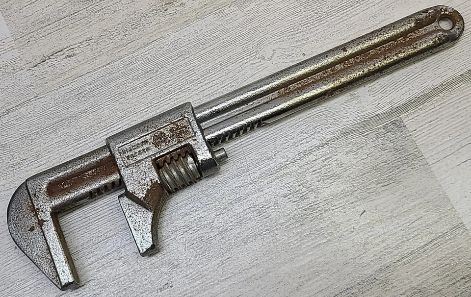 Llave de tubo mono herradura forjada diamante C 711 mandíbulas lisas ajustables 11" EE. UU. Foto 1 de 4