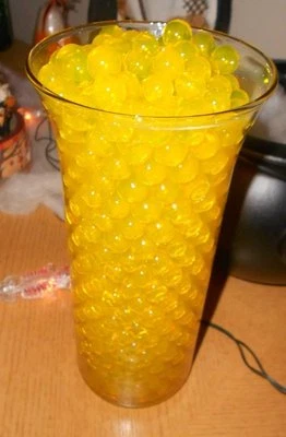 Cuentas de gel de agua - Decoraciones de fiesta y centro de mesa - Rellenos de jarrón hechos en EE. UU. Foto 1 de 4