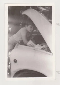 Adorable Niño Niño Coche Joven Automático Mecánico Inusual De Colección Foto Antigua - Imagen 1 de 7
