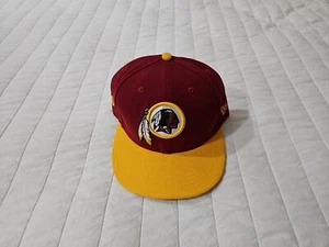 Mütze Washington Redskins 7 3/8 New Era gebraucht. (RGlll- Griffin auf der Rückseite bestickt) - Bild 1 von 5