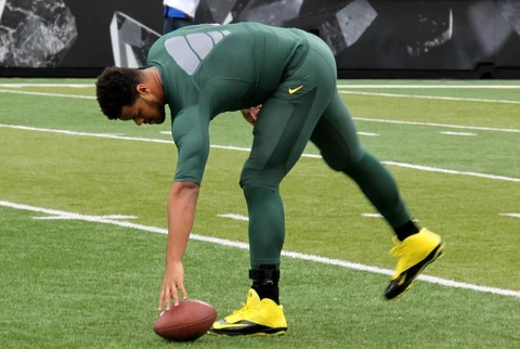 OREGON DUCKS NIKE FOOTBALL PANTS STRINGS 2014 MARCUS MARIOTA LAST AUTZEN GAME Cover