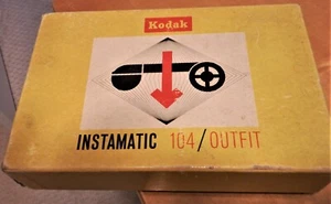 Cámara Kodak Instamatic 104 de colección en caja original sin Flashcube ni película - Imagen 1 de 7