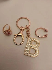 Ohrringe, Damenring, Gold, Schlüsselanhänger und Ring - Bild 1 von 5