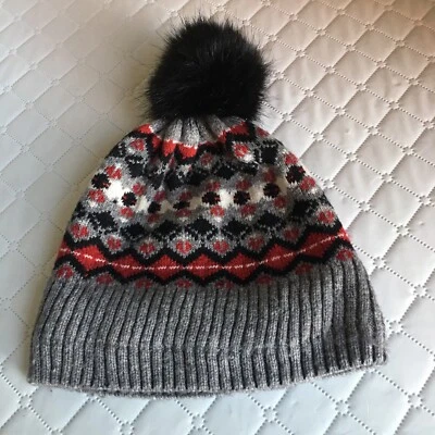 Gorro tejido Vera Bradley juguetón pingüino isla justa piel sintética pompón forrado de vellón Foto 1 de 4