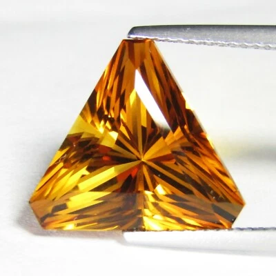 Pedra preciosa solta formato trilhão extravagante citrino natural brilhante 8,85 ct RF-VDO - Imagem 1 de 4