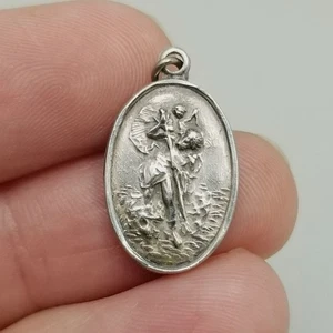 Ancienne médaille ovale pendentif Saint Christophe en argent massif - Photo 1/9