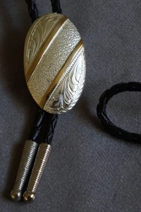 Vintage Bolo Tie - Southwestern Silver Tone Metal - Picture 1 of 7