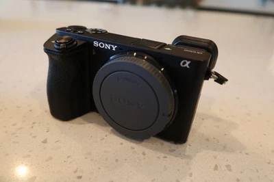 Cámara digital Sony Alpha a6500 sin espejo (solo cuerpo) 24,2 MP negra (EXCELENTE) Foto 1 de 4