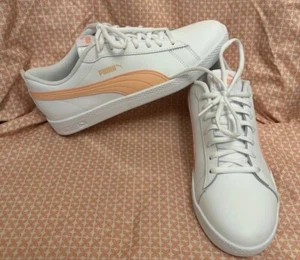 Women’s Puma Sneakers Size 8 - Picture 1 of 9