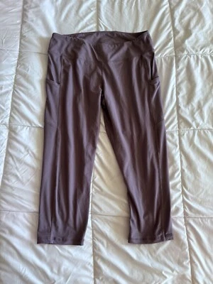 Leggings de bolsillo lateral Simple Addiction para mujer, púrpura, talla 1x recortados usados en excelente estado Foto 1 de 4