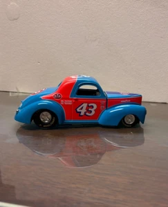 1998 Racing Champions 1:24 Die Cast 1941 Willy #43 - Picture 1 of 5
