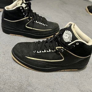 Size 11.5 Jordan 2 Retro QF Black White 2010 - Picture 1 of 9