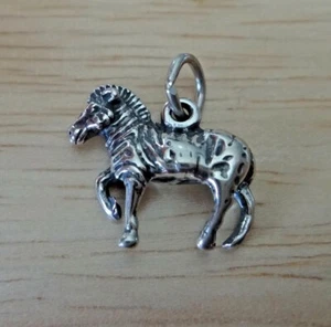20 % Rabatt für MÄNGEL Sterlingsilber 3D Sm 12x15mm gestreift Zebra Zoo Tier Charm - Bild 1 von 3