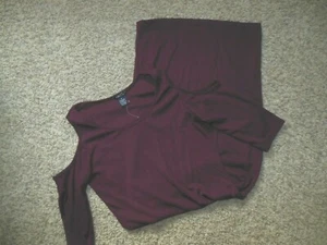 NWOT Rue21 Medium Burgundy Red Cold Shoulder Ribbed Knit Dress Midi - Bild 1 von 3