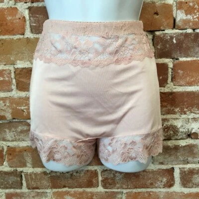 Rhonda Shear Pink Lace Overlay Pin-Up  Panties Smoothing Boyshort New - Image 1 of 2
