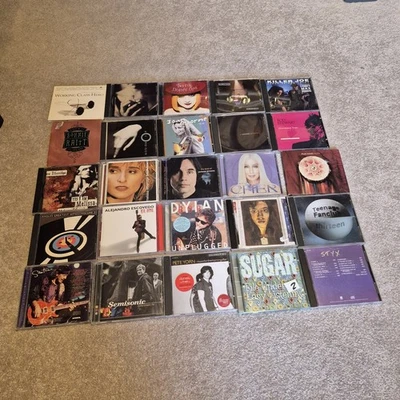 LOT OF 25 Mixed Lot CDs ROCK POP Santana, Eagles, Dylan, Patti Smith, Styx, Cher Foto 1 de 4