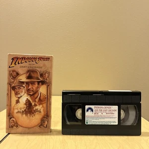 Indiana Jones and the Last Crusade (VHS, 1990) Free Shipping!! - Foto 1 di 5
