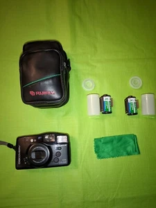 FUJIFILM DISCOVERY DL-270 ZOOM Panorama Drop Loading 35MM Camera - Picture 1 of 13
