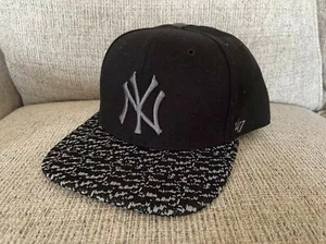 47 Brand New York Yankees MLB Eight On Eight Captain Snapback Cap Hat OSFA Black - Picture 1 of 3