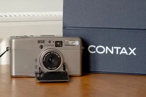 Originalverpackte Contax TVS III analoge Kompaktkamera 35 mm Zoom T2 T3 II - Bild 1 von 12