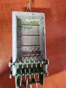 Esparcidor SLIK escala 1:24 vintage años 50, falta pintura de estiércol - Imagen 1 de 5