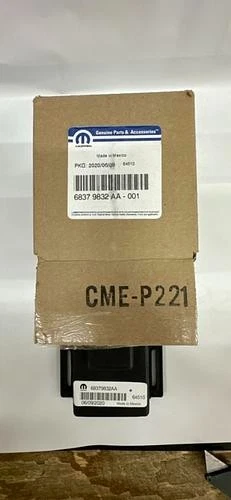 Módulo de control de iluminación genuino Mopar 2014-2021 Ram ProMaster 3500 68379832AA Foto 1 de 1