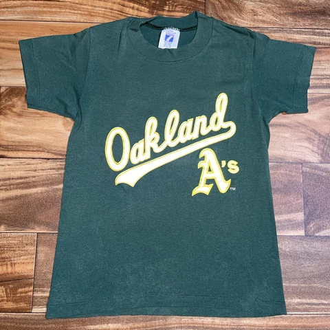Vintage Early 90s Logo 7 Oakland Athletics A’s T-Shirt Size YOUTH Med 10-12 USA Cover