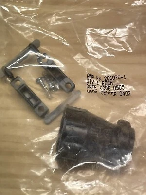 AMP 206070-1 Cable Shell Clamp Kit Backshell size 17 - Image 1 of 3