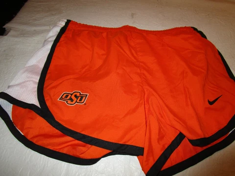 NEW NIKE OSU OKLAHOMA STATE UNIVERSITY COWBOYS YOUTH MEDIUM  SHORTS ORANGE MED Cover
